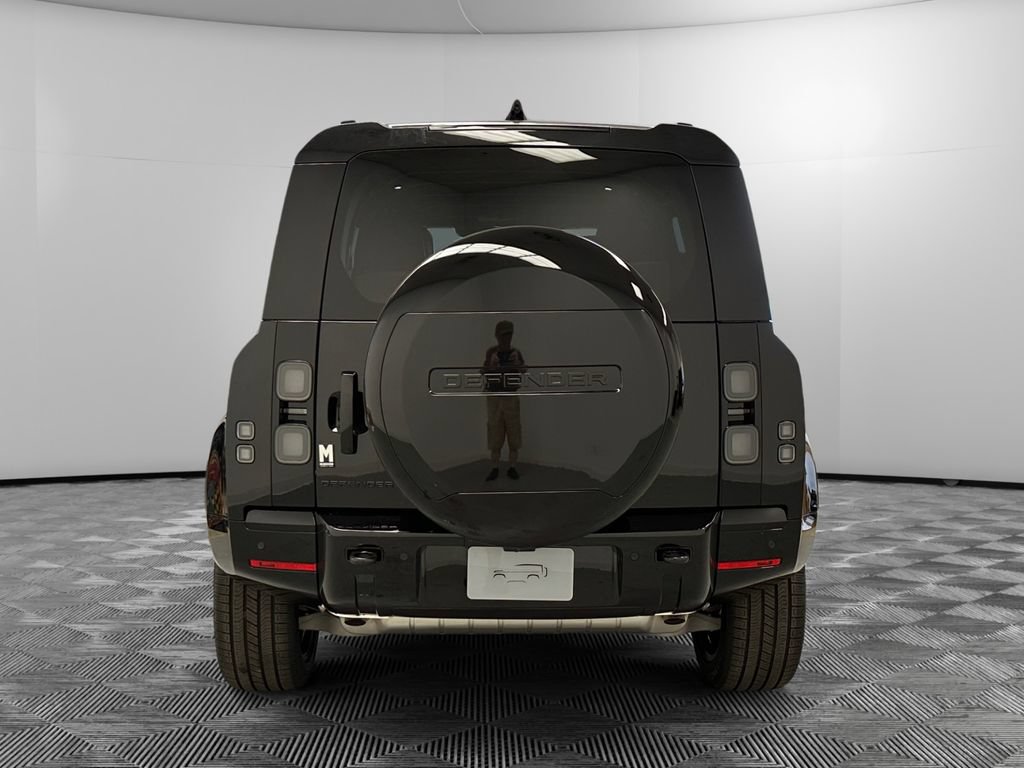 New 2026 Land Rover Defender 110 X-Dynamic SE AWD/4WD image 4