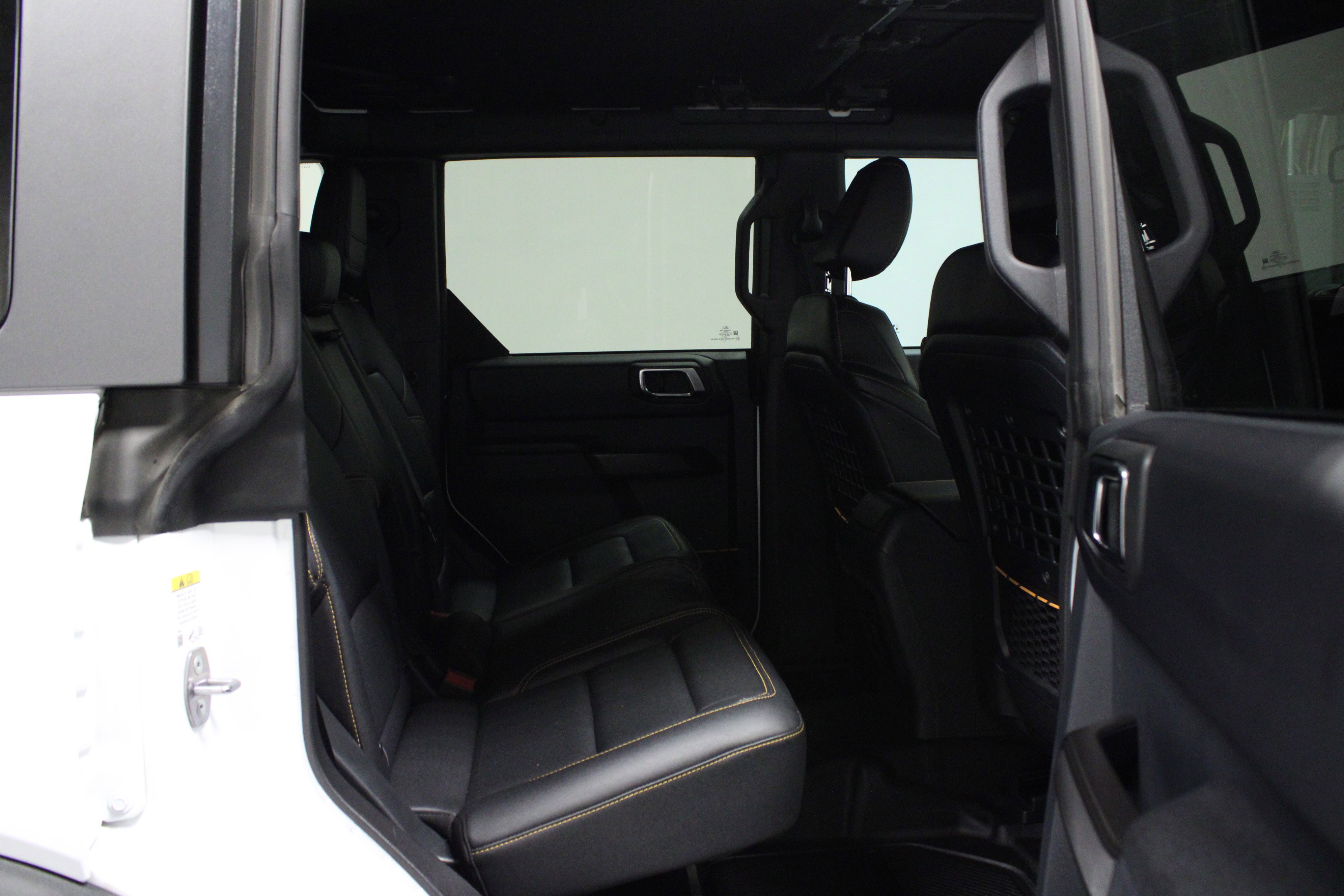 Used 2024 Ford Bronco Badlands image 15