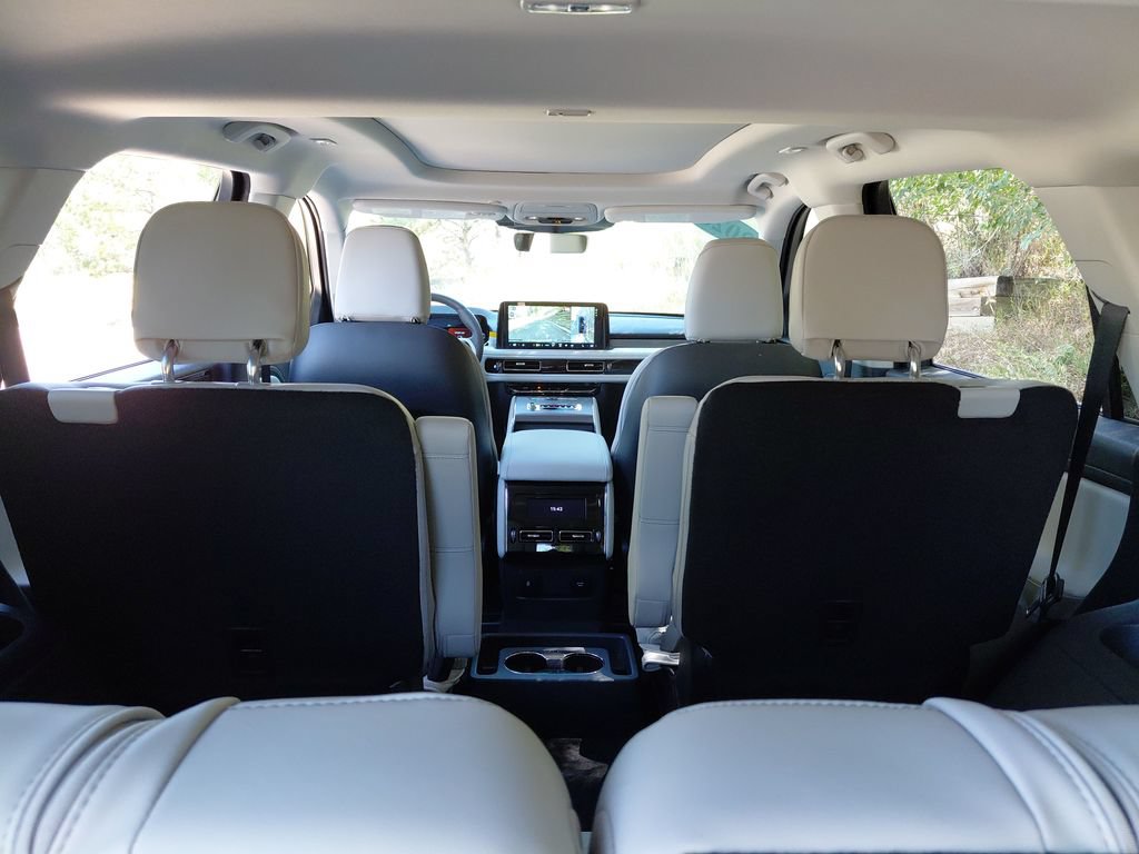 New 2026 Lincoln Aviator AWD image 57