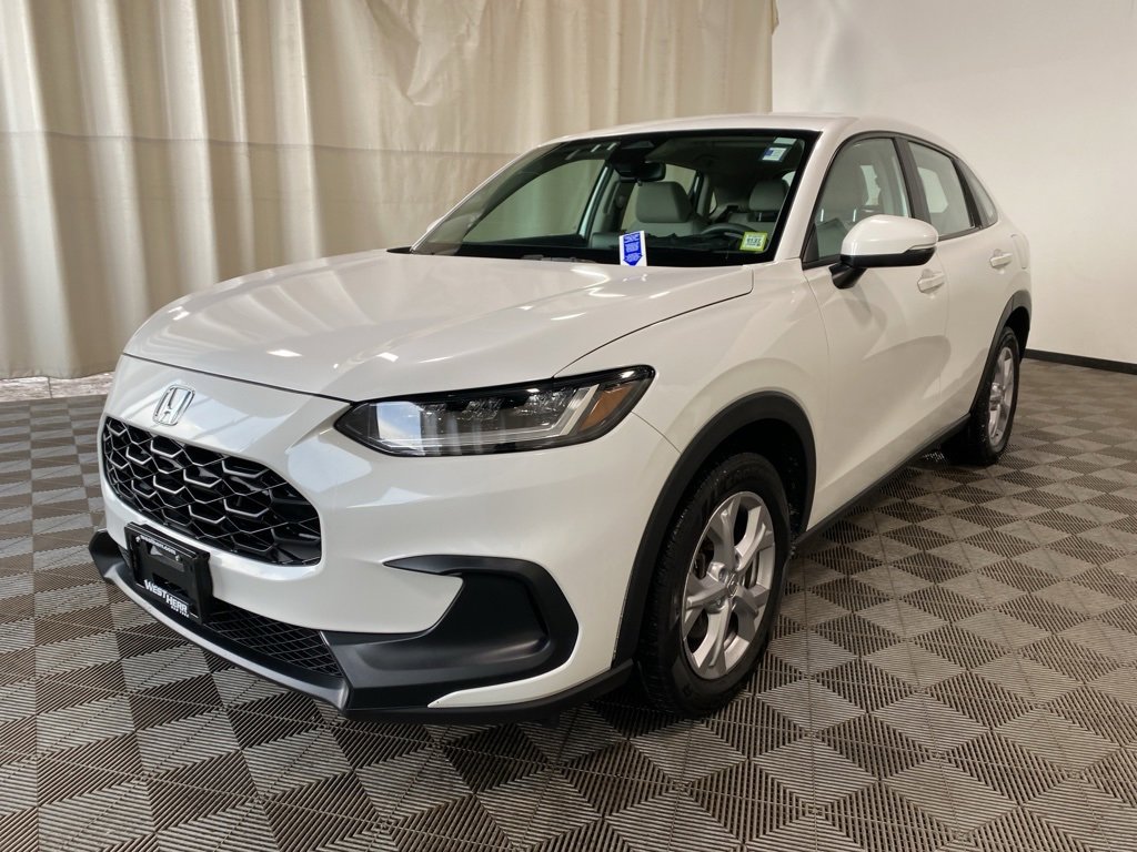 Used 2023 Honda HR-V LX image 3
