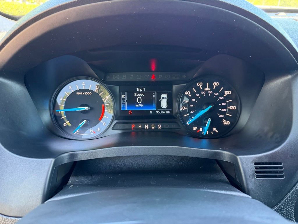 Used 2018 Ford Explorer XLT AWD/4WD image 20