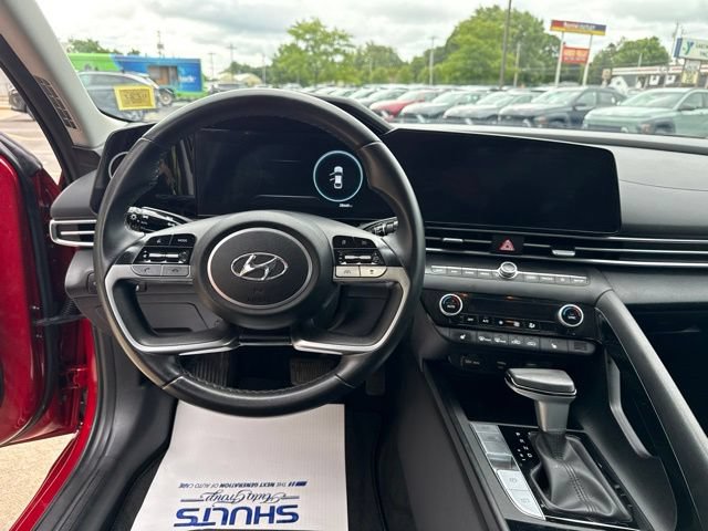 Certified 2023 Hyundai Elantra SEL w/ Convenience Package FWD image 7