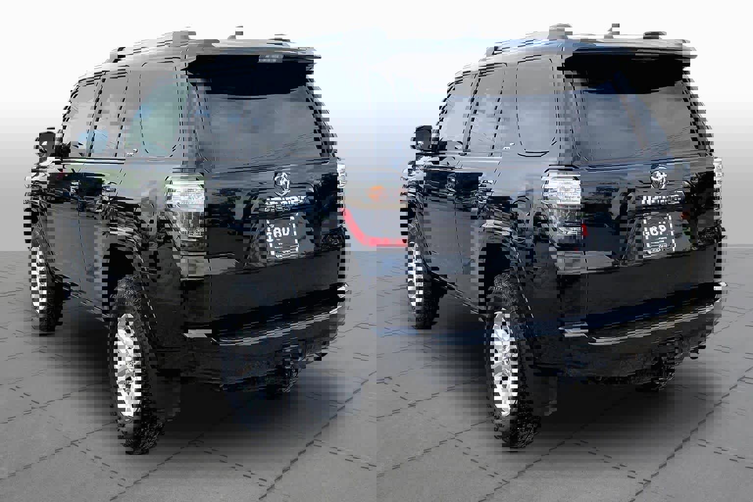 Used 2024 Toyota 4Runner SR5 AWD/4WD image 12