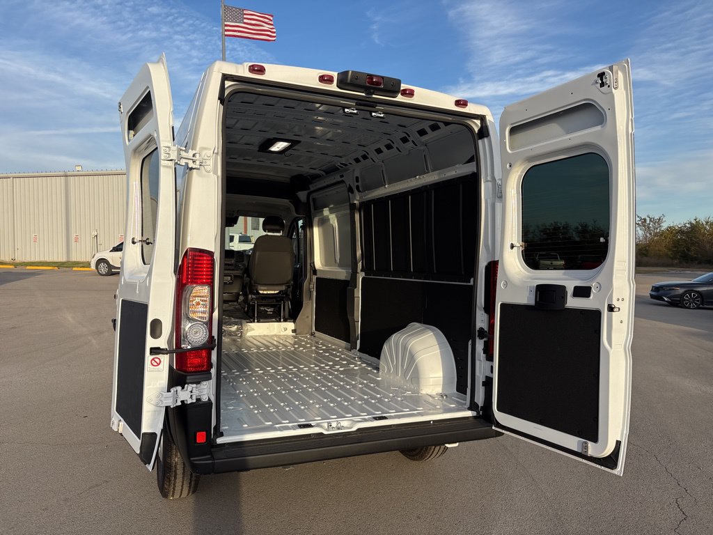 New 2026 RAM ProMaster 2500 w/ Convenience Group FWD image 22