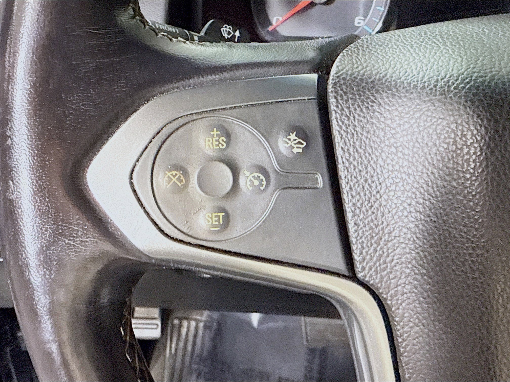 Used 2019 Chevrolet Suburban LT image 14