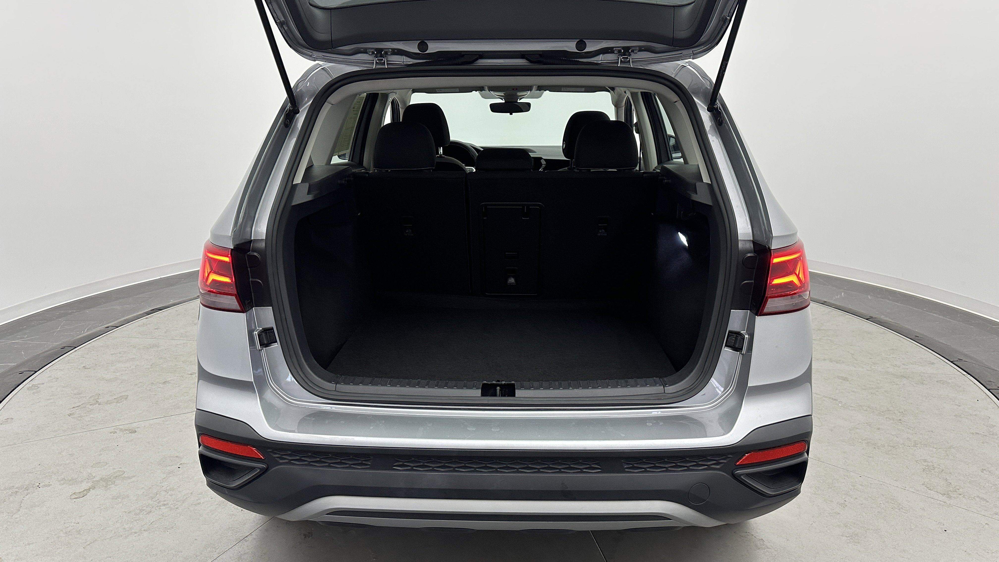 Used 2024 Volkswagen Taos S image 29