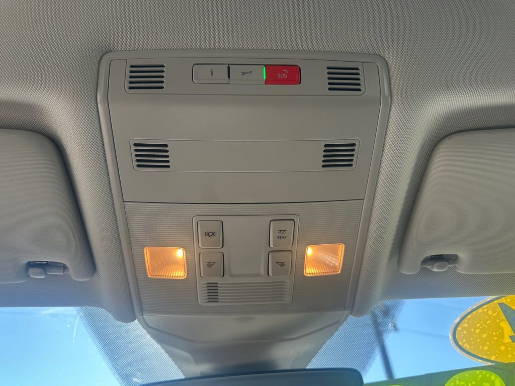 Used 2024 Volkswagen Jetta SE image 19