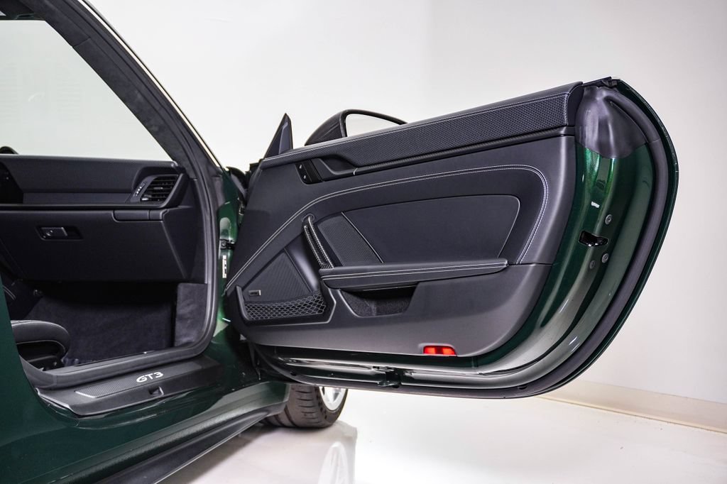 Certified 2026 Porsche 911 GT3 RWD image 19
