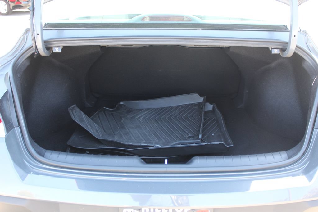Used 2025 Hyundai Elantra Sport FWD image 10