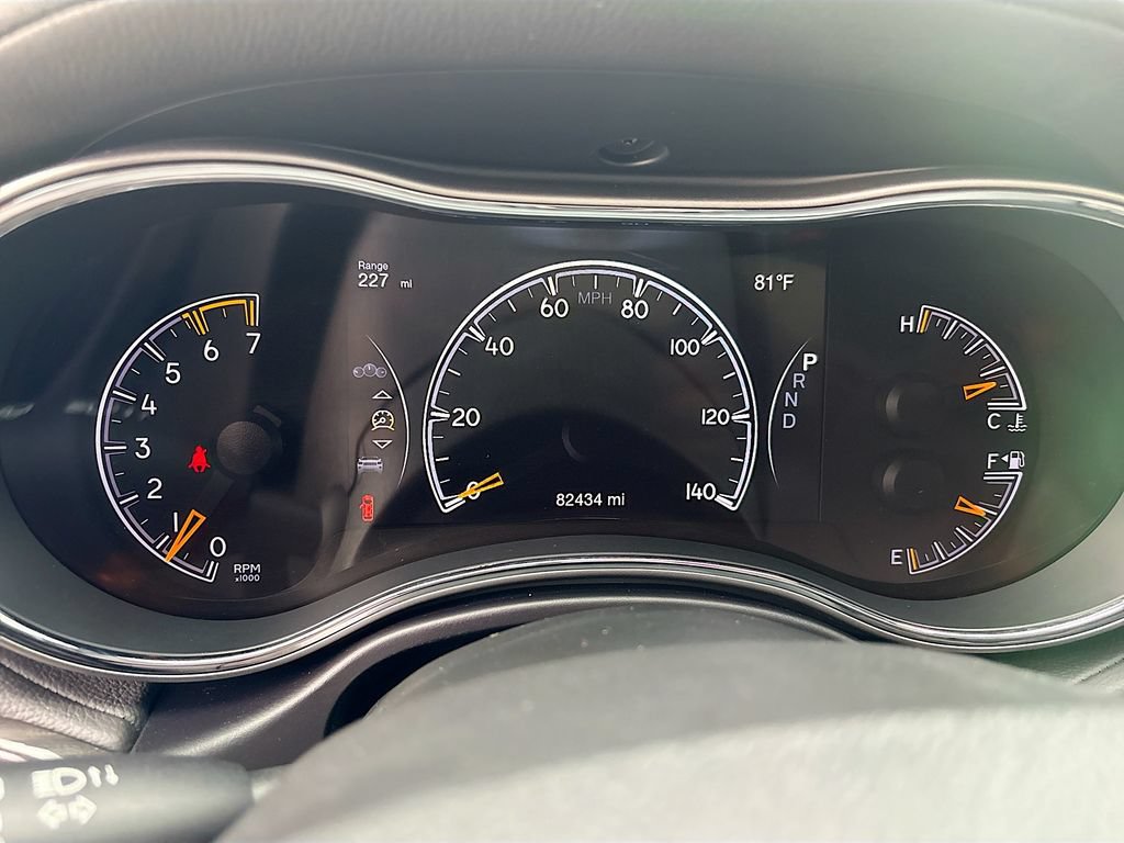 Used 2018 Jeep Grand Cherokee Overland AWD/4WD image 34