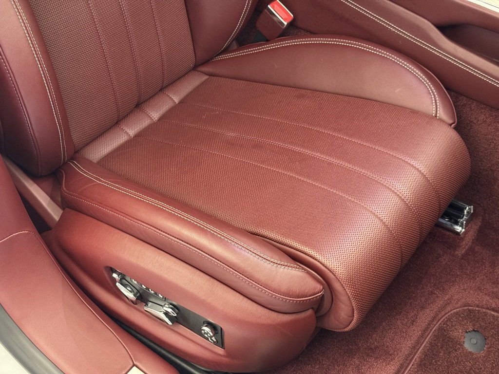 Used 2020 Bentley Flying Spur W12 image 56