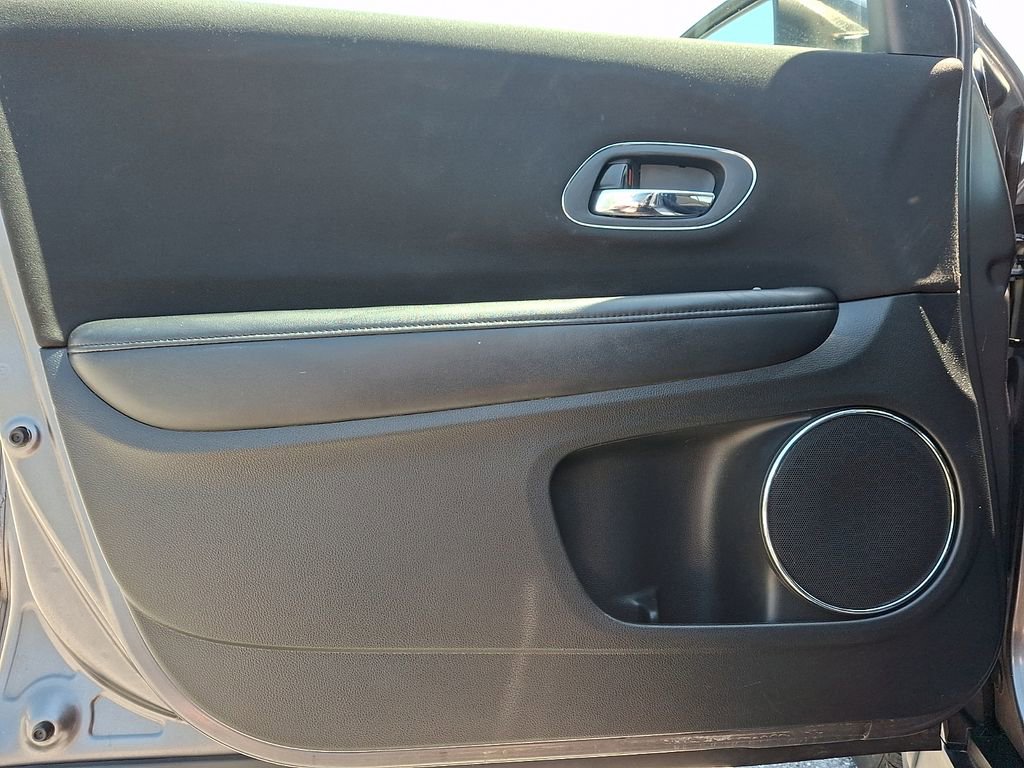 Used 2016 Honda HR-V EX image 12