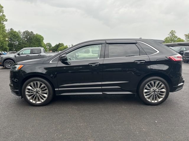 Used 2020 Ford Edge Titanium w/ Equipment Group 301A AWD/4WD image 2