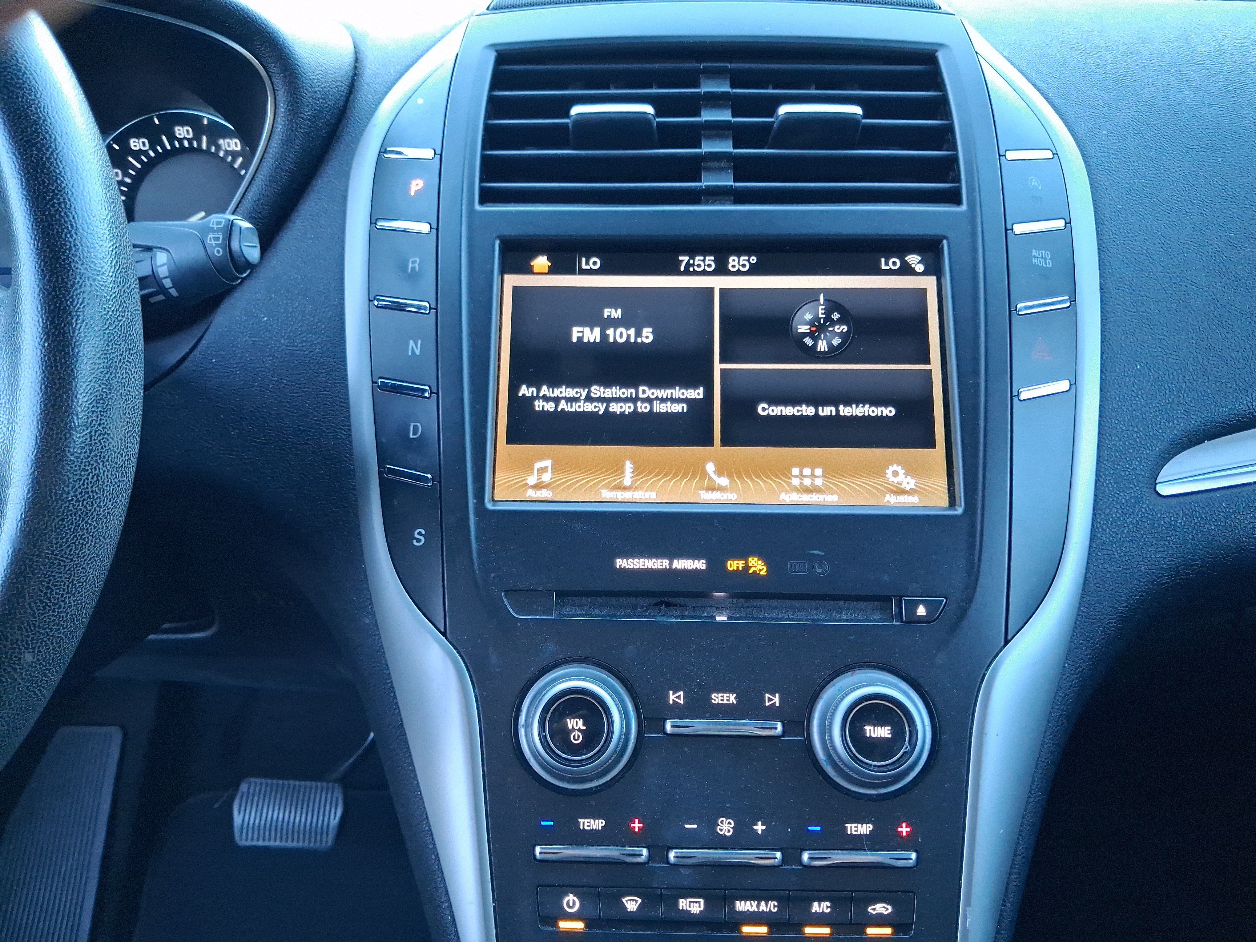 Used 2019 Lincoln MKC Premiere FWD image 11