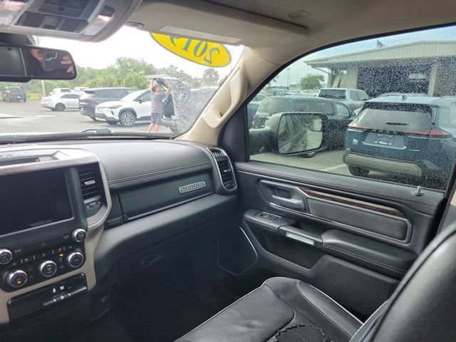Used 2019 RAM 1500 Laramie w/ Off Road Group AWD/4WD image 23