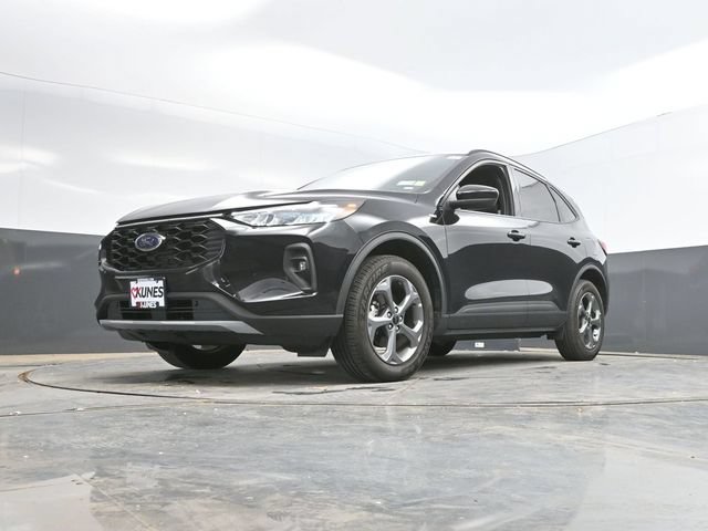 Used 2025 Ford Escape ST-Line Select AWD/4WD image 48