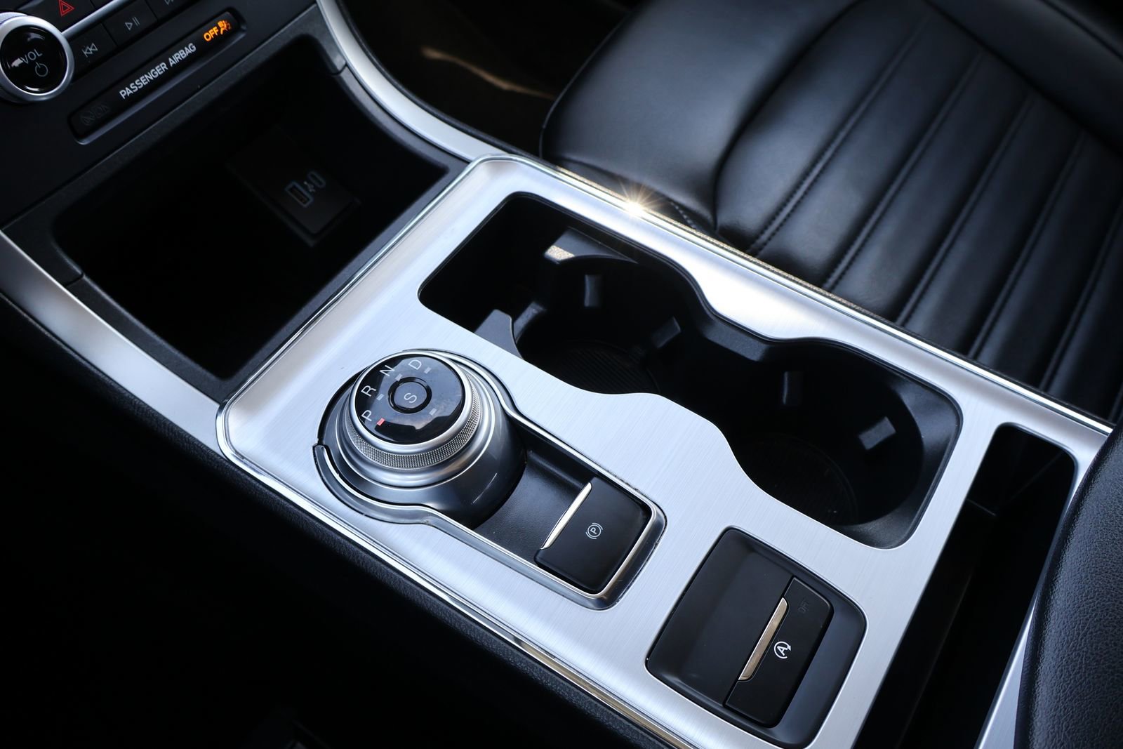 Used 2022 Ford Edge SEL w/ Convenience Package image 29