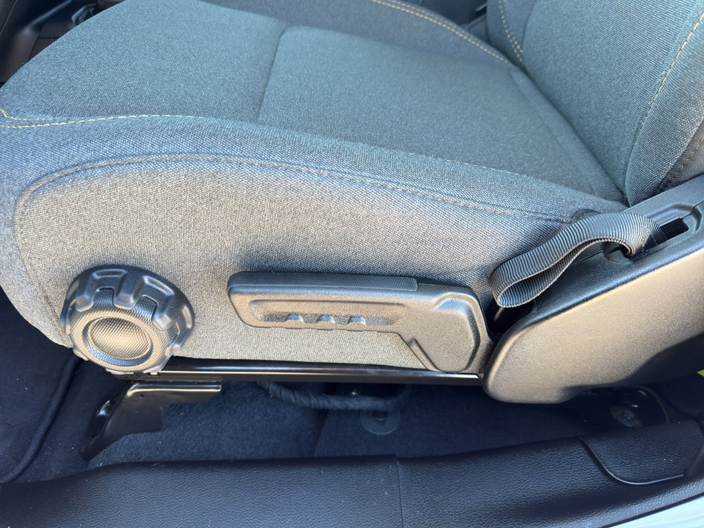 Used 2025 Jeep Wrangler Sahara w/ Safety Group image 15