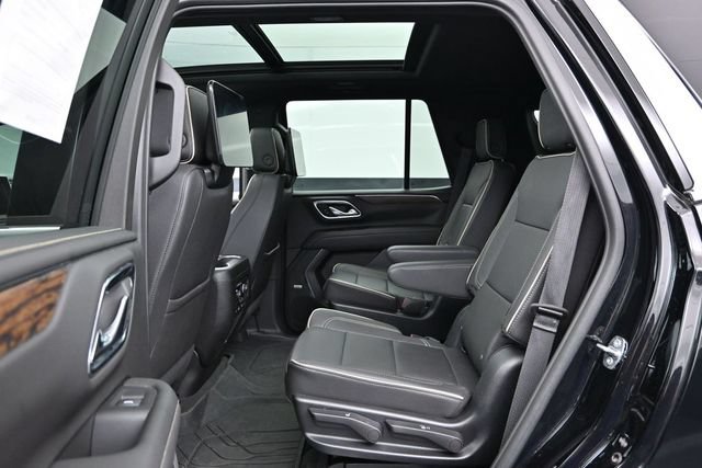 Used 2023 Chevrolet Tahoe Premier w/ Advanced Technology Package AWD/4WD image 24