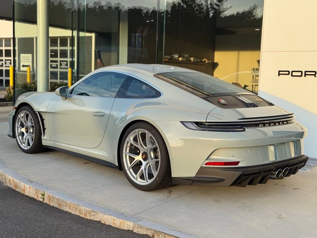 Certified 2024 Porsche 911 GT3 RS image 3