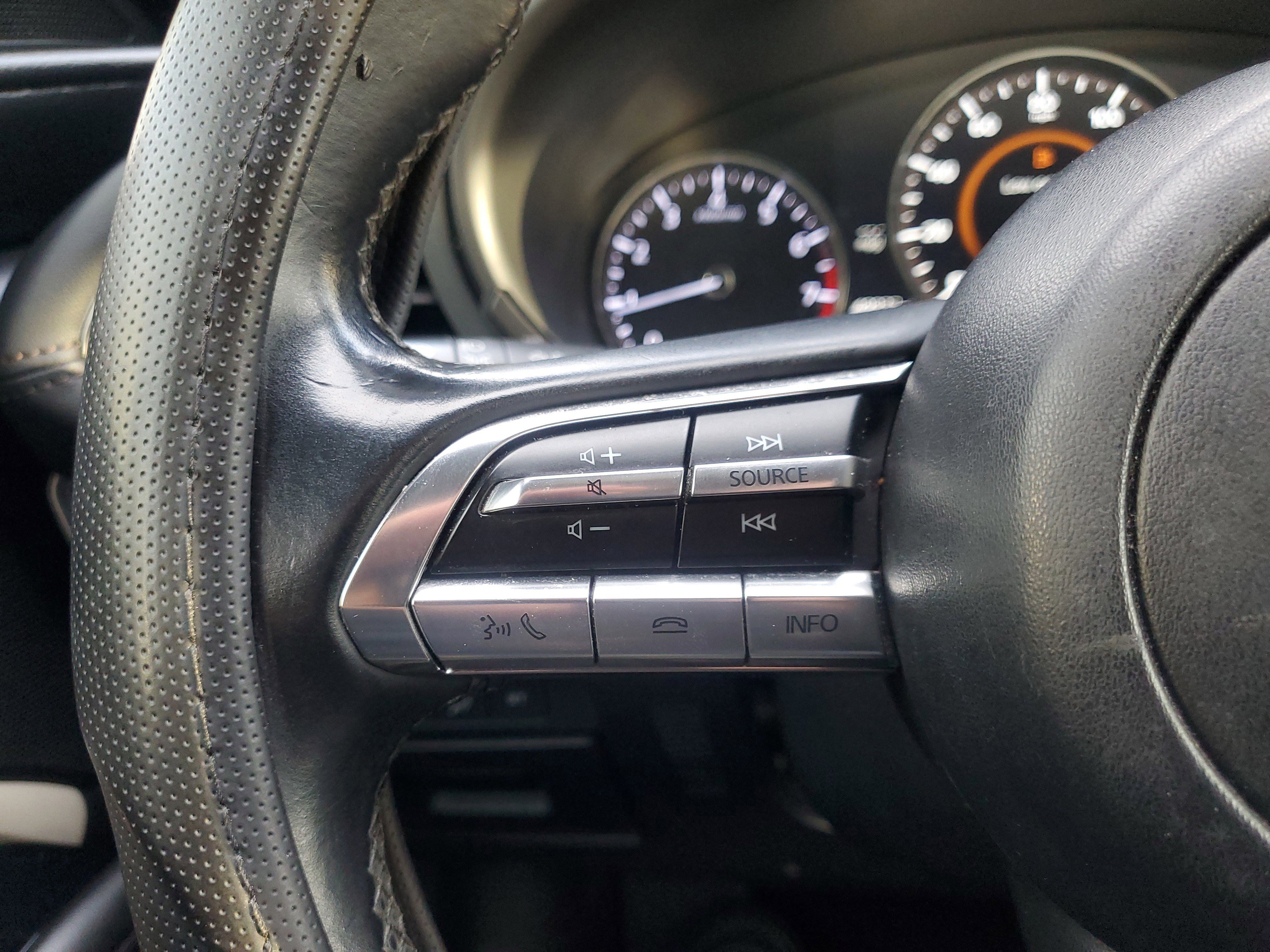 Used 2023 MAZDA MAZDA3 s image 21