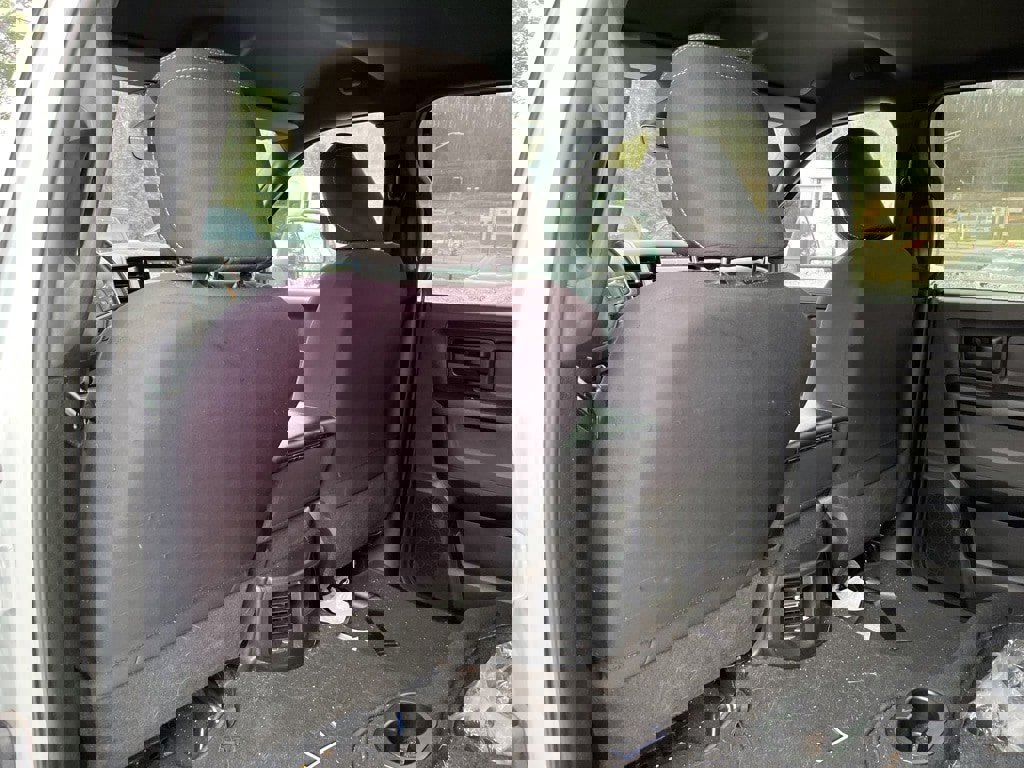 Used 2024 RAM 2500 Tradesman w/ Chrome Appearance Group image 8