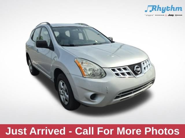 Used 2014 Nissan Rogue S w/ Convenience Package