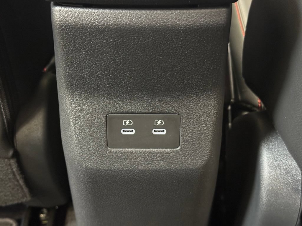 Used 2025 Nissan Kicks SR w/ Illumination Package AWD/4WD image 19