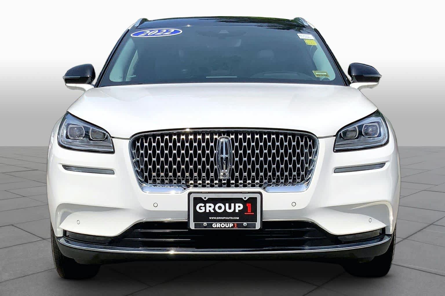 Used 2022 Lincoln Corsair Reserve w/ Equipment Group 201A AWD/4WD image 4