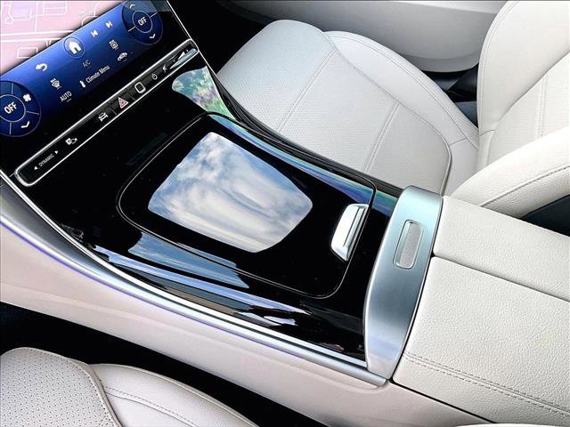Used 2025 Mercedes-Benz C 300 Sedan image 15