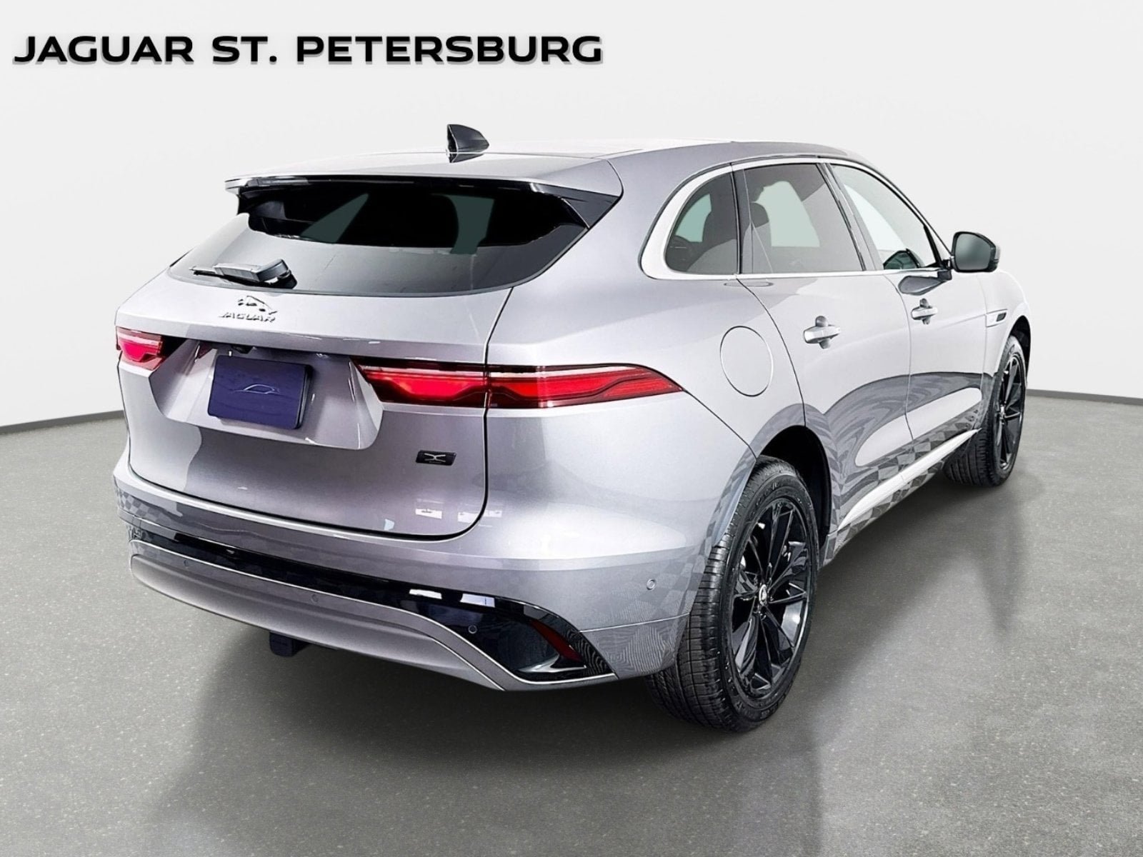 Used 2026 Jaguar F-PACE R-Dynamic S AWD/4WD image 5