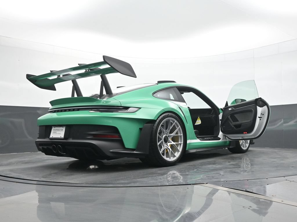Certified 2025 Porsche 911 GT3 RS RWD image 21