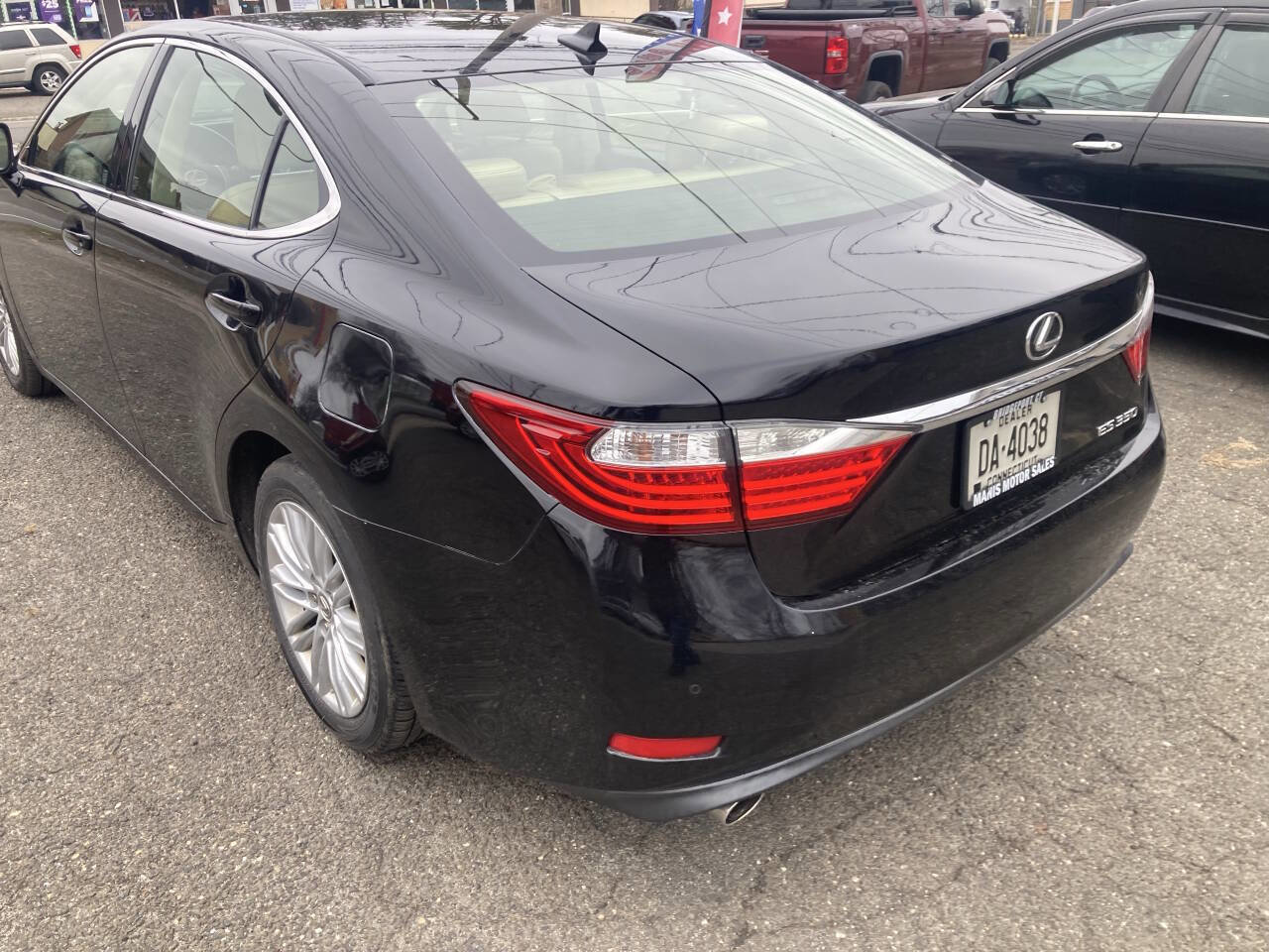 Used 2014 Lexus ES 350 Base 4dr Sedan w/ Luxury Package FWD image 11