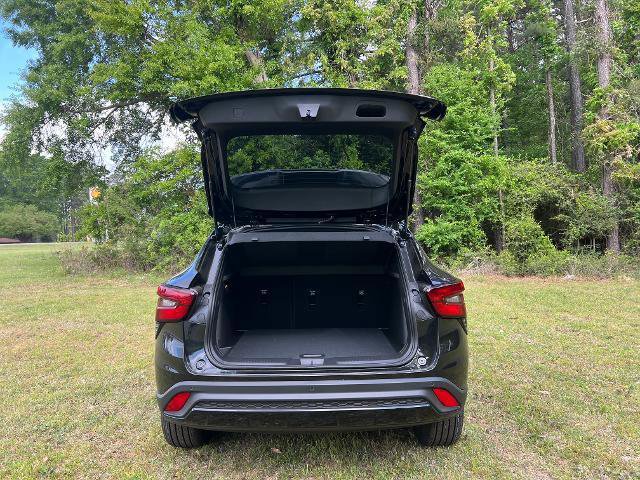 New 2026 Chevrolet Trax RS w/ Driver Confidence Package image 6