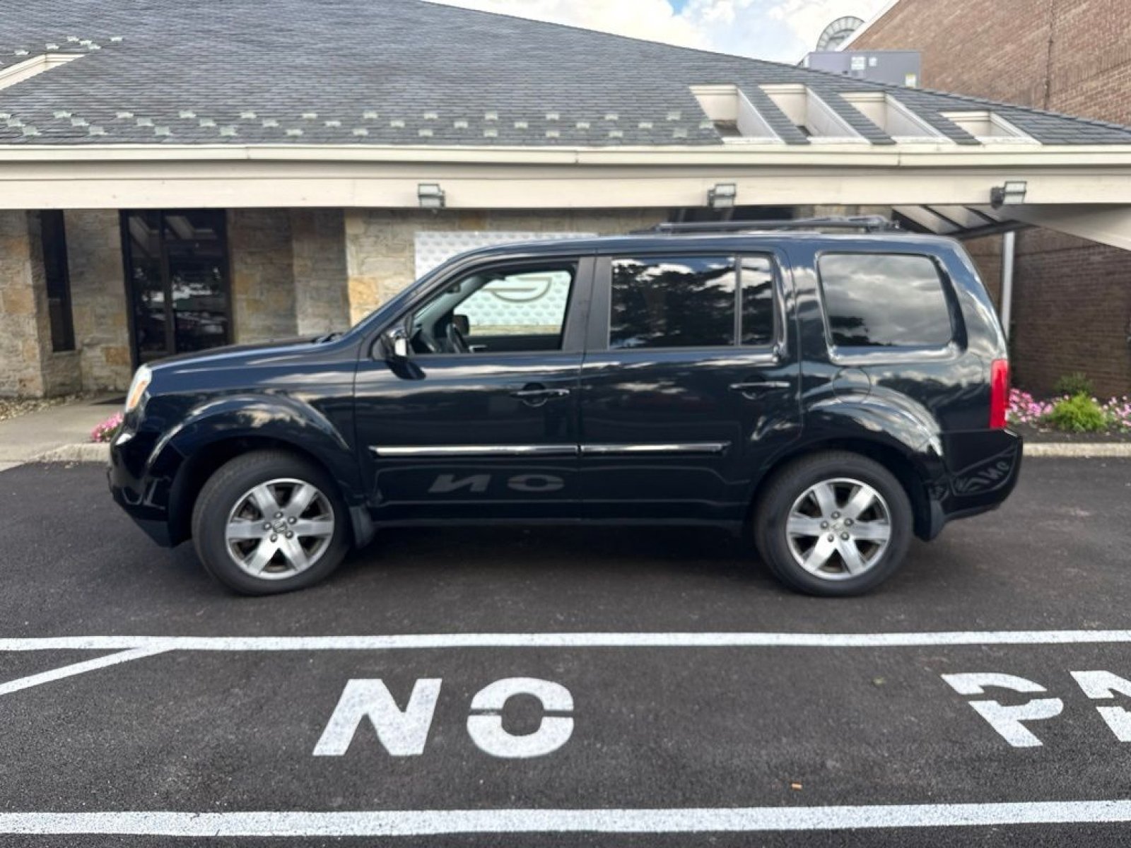 Used 2013 Honda Pilot Touring image 3