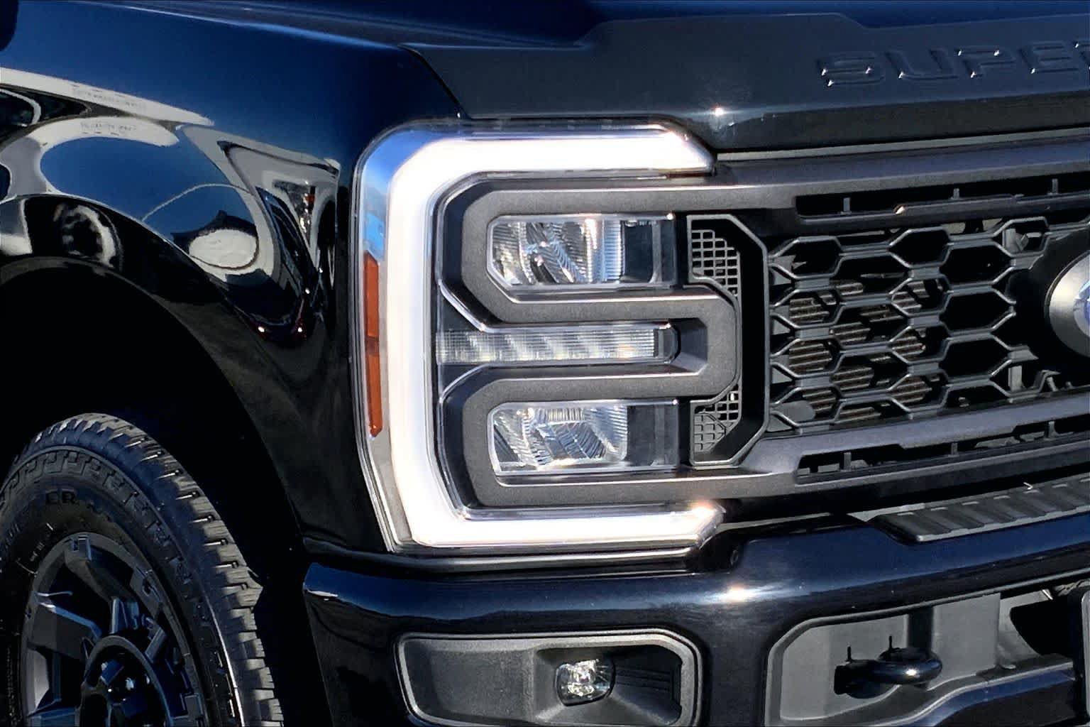Used 2024 Ford F250 XLT w/ XLT Premium Package AWD/4WD image 24