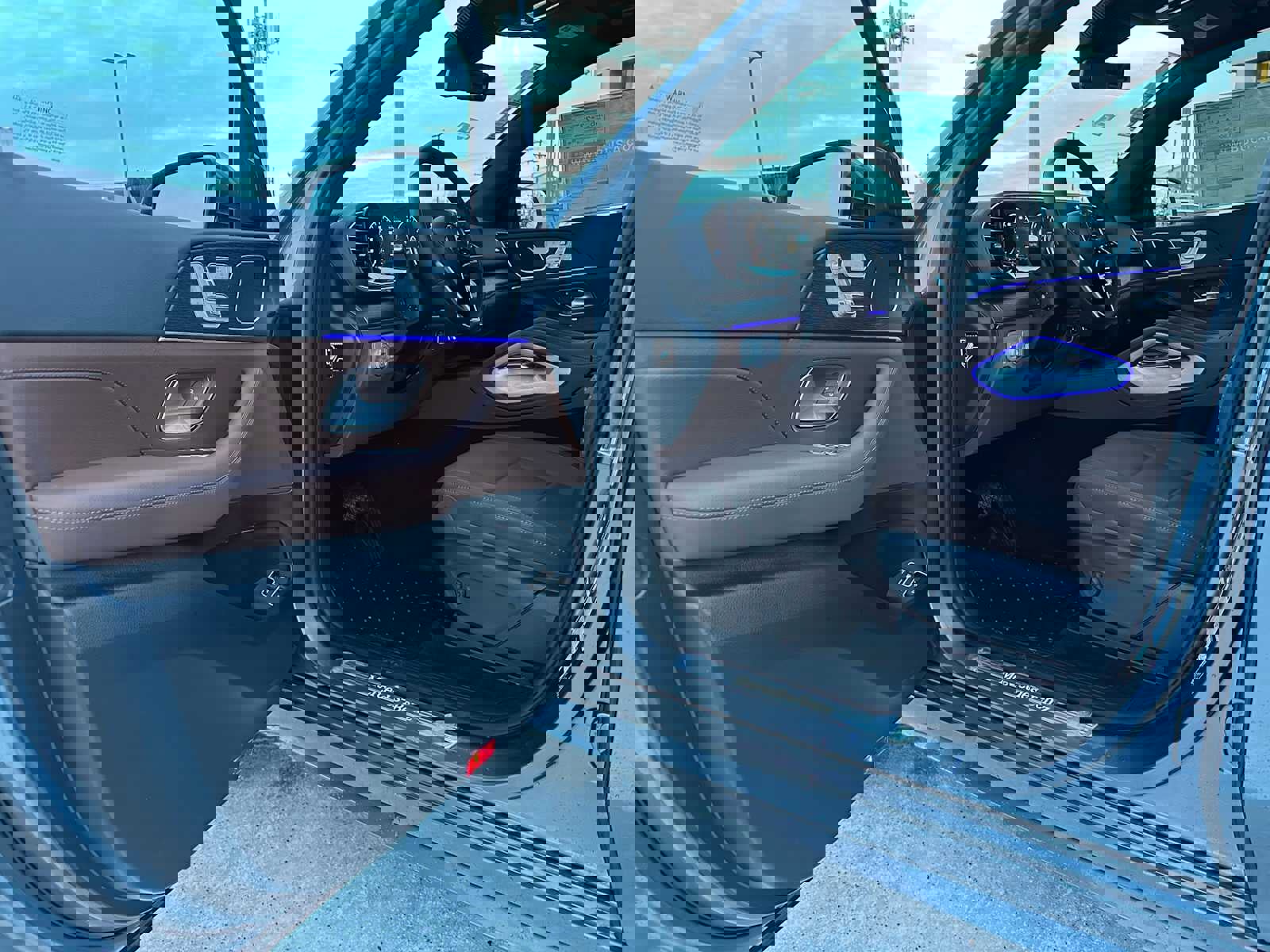 New 2026 Mercedes-Benz GLE 450e 4MATIC image 19