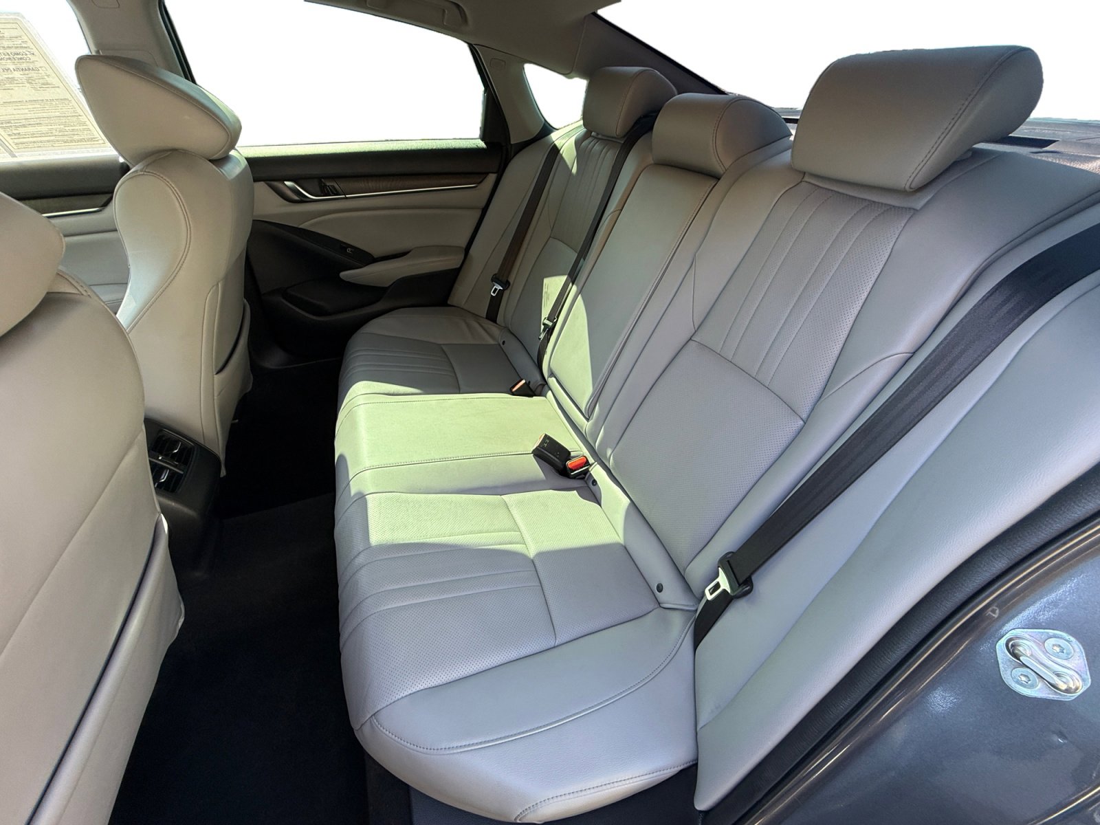 Used 2018 Honda Accord EX-L image 16