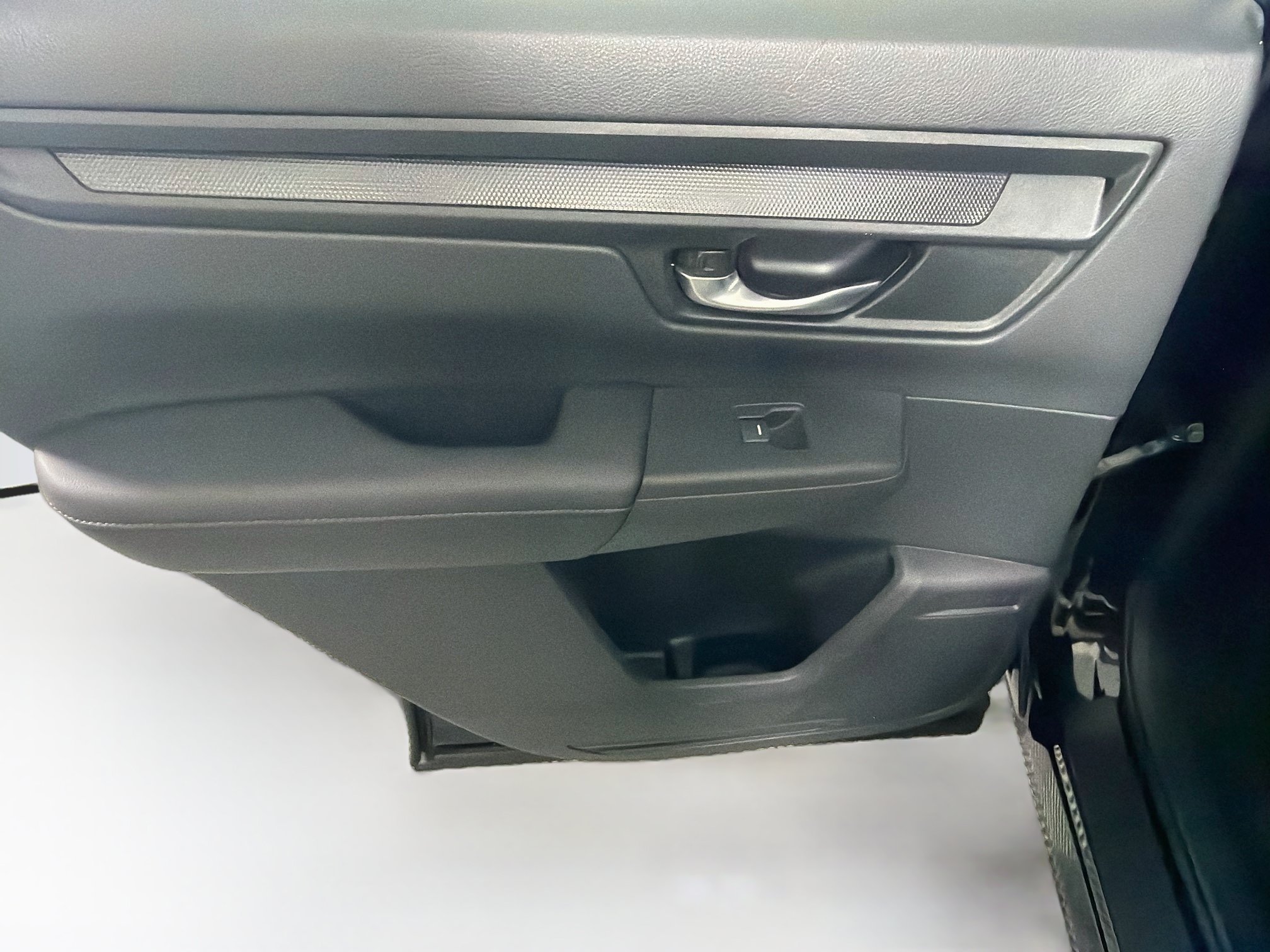 Used 2023 Honda CR-V LX image 24