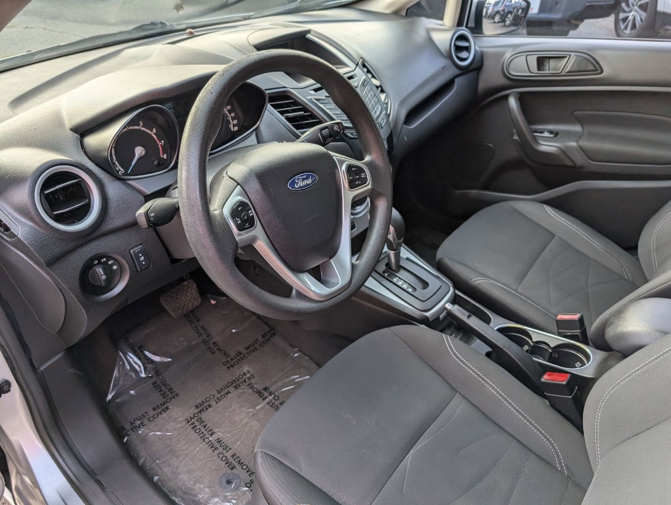 Used 2018 Ford Fiesta SE FWD image 12