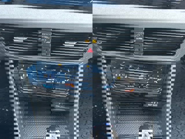 New 2025 Volkswagen Jetta SE image 32