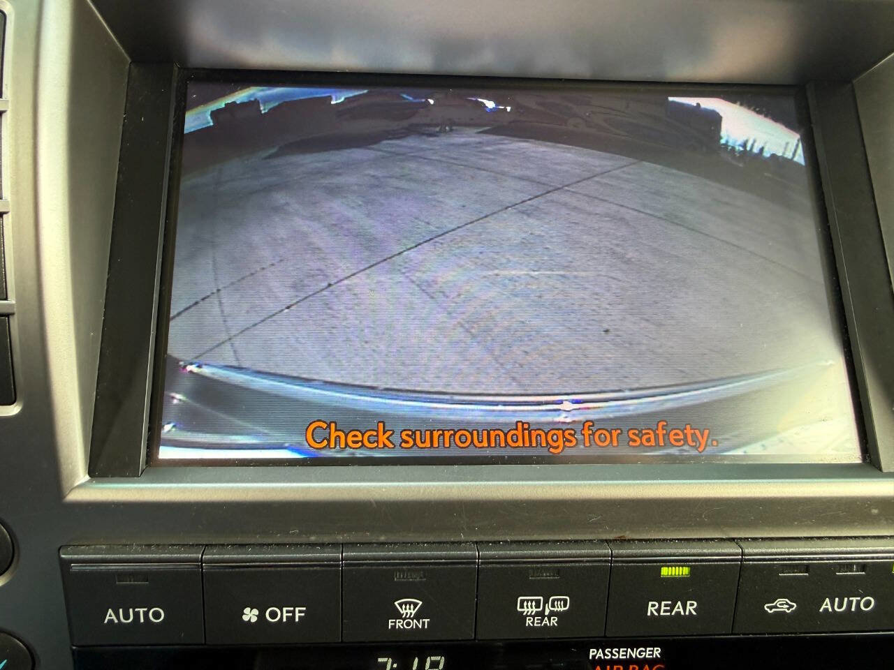 Used 2013 Lexus GX 460 image 38