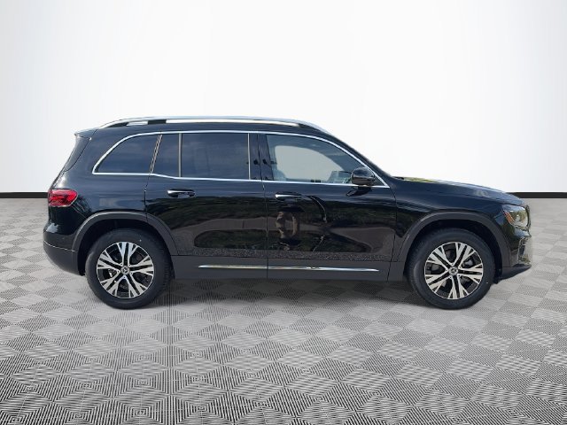 New 2026 Mercedes-Benz GLB 250 4MATIC image 7