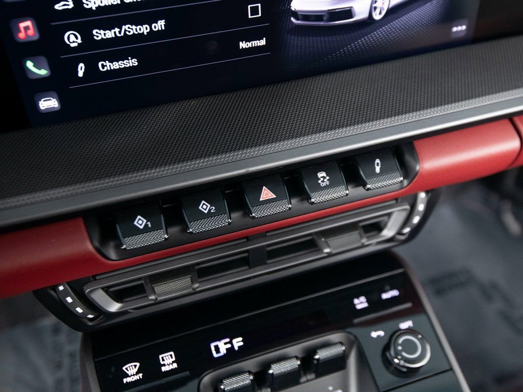 Certified 2022 Porsche 911 Targa 4S image 32