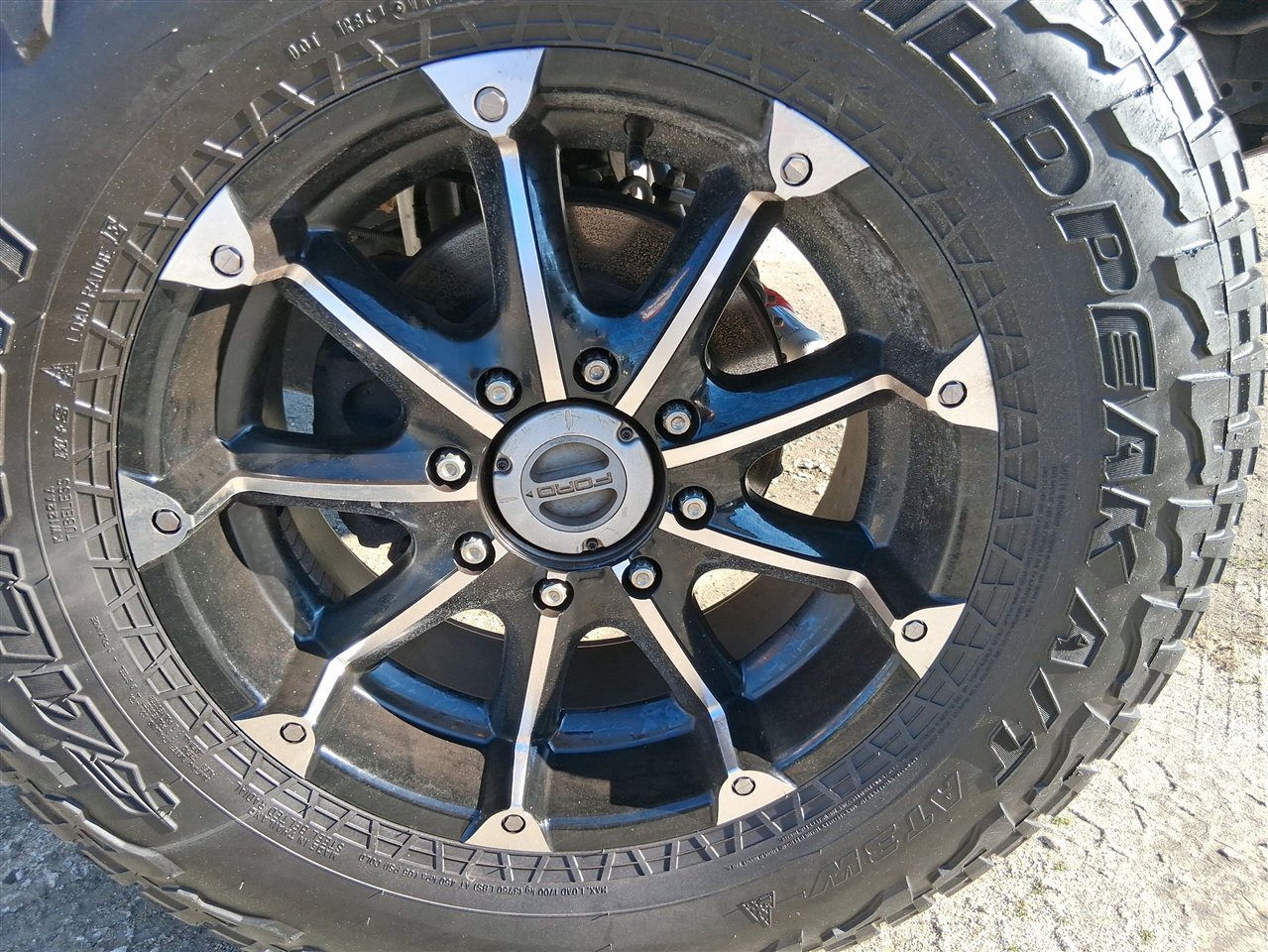 Used 2012 Ford F250 Lariat w/ Lariat Interior Pkg image 38