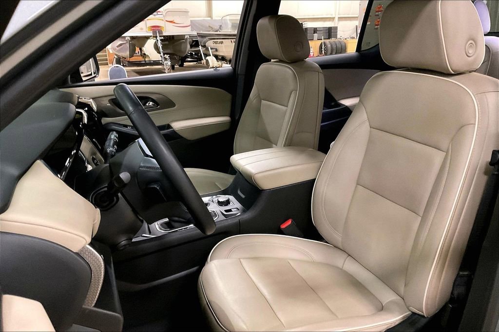 Used 2023 Chevrolet Traverse Premier w/ LPO, Floor Liner Package AWD/4WD image 23