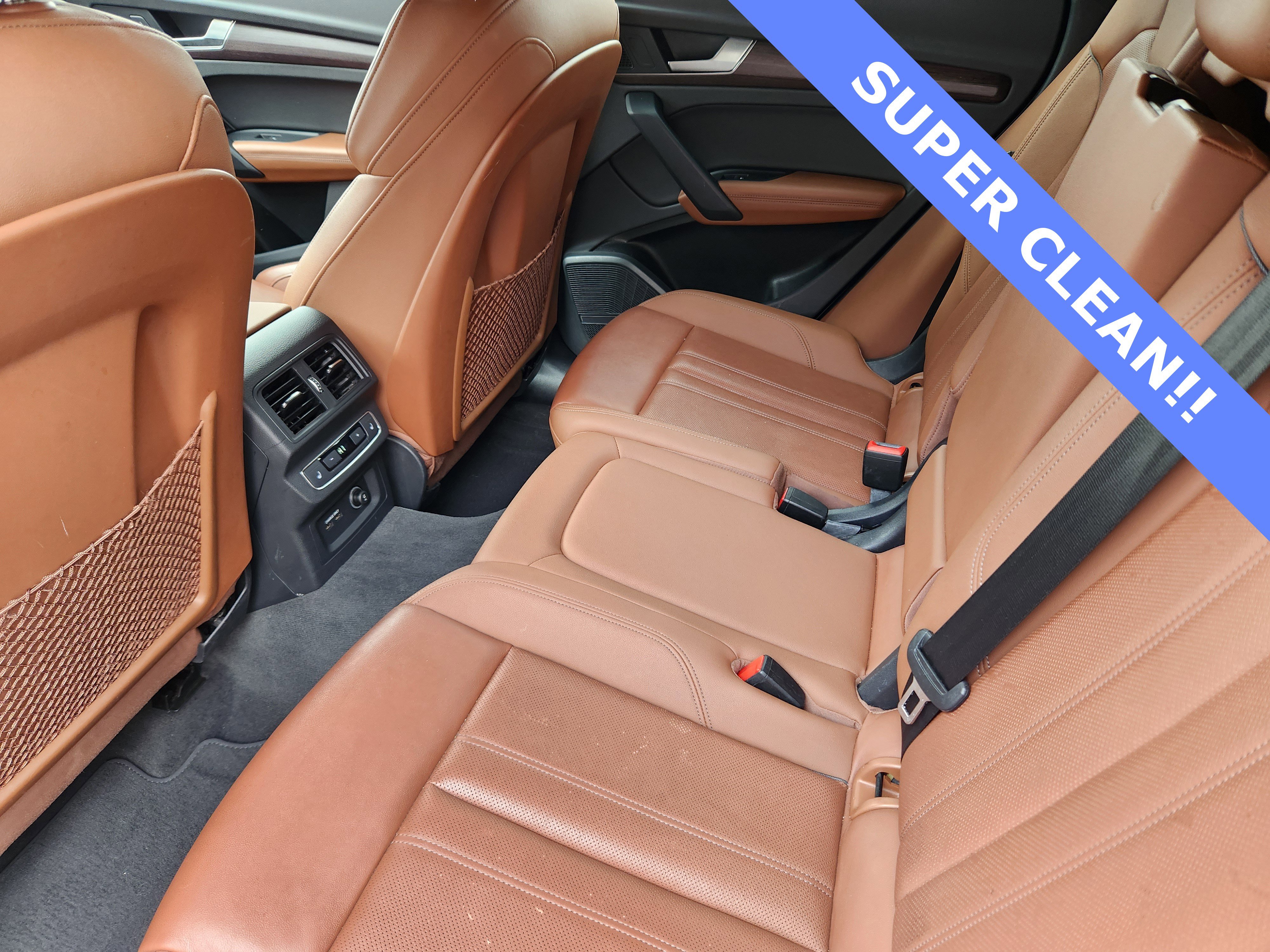 Used 2021 Audi Q5 Prestige w/ Prestige Package image 12