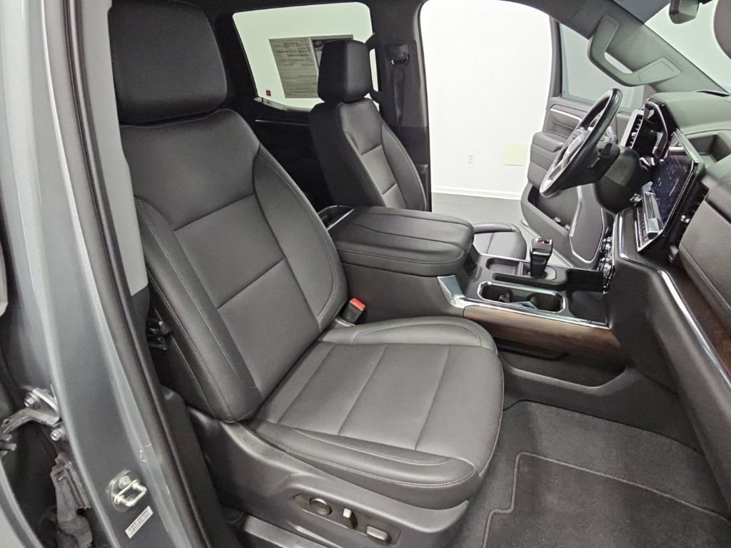 Used 2023 GMC Sierra 1500 SLT w/ SLT Premium Plus Package AWD/4WD image 41