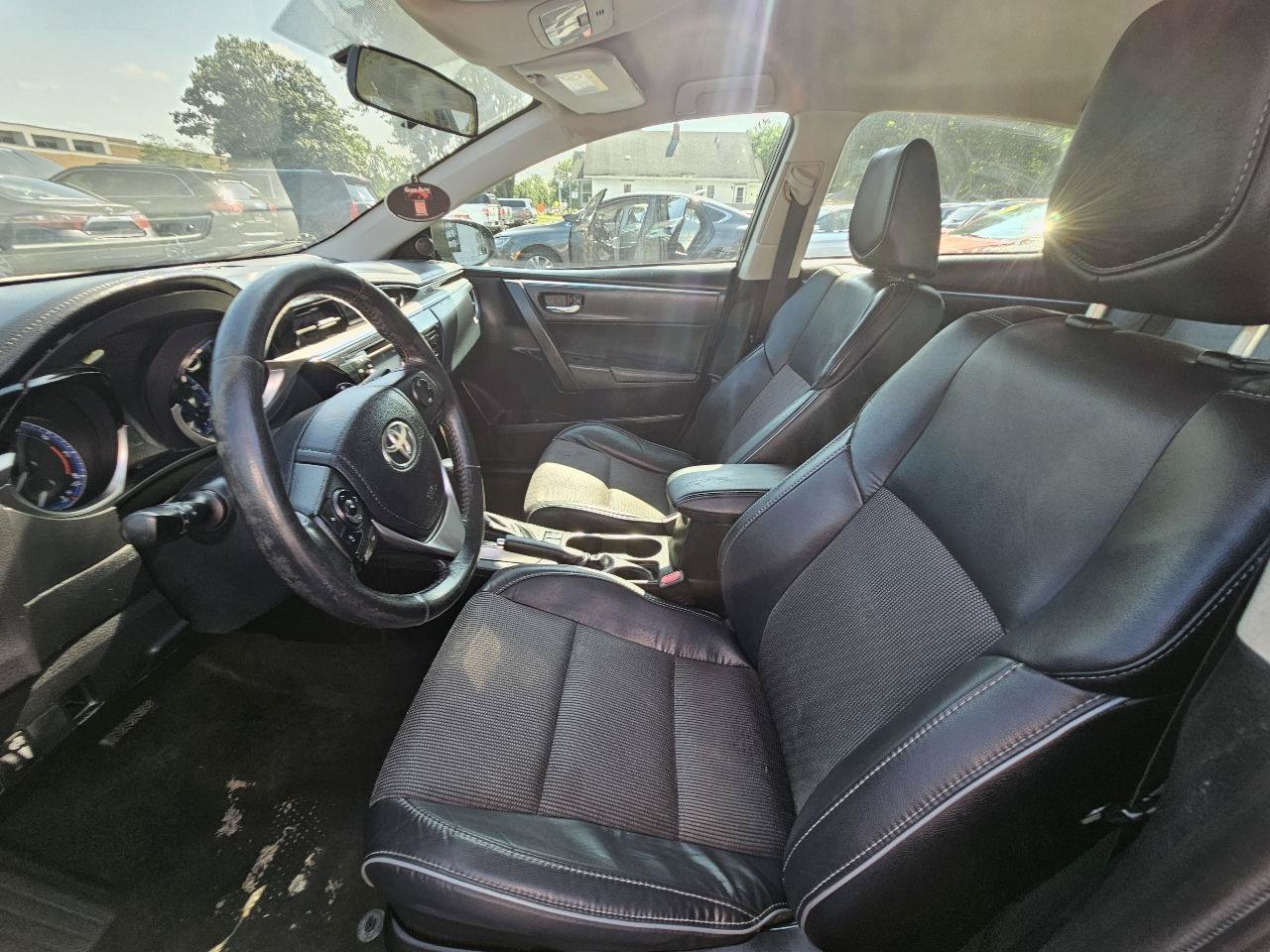 Used 2014 Toyota Corolla S FWD image 19