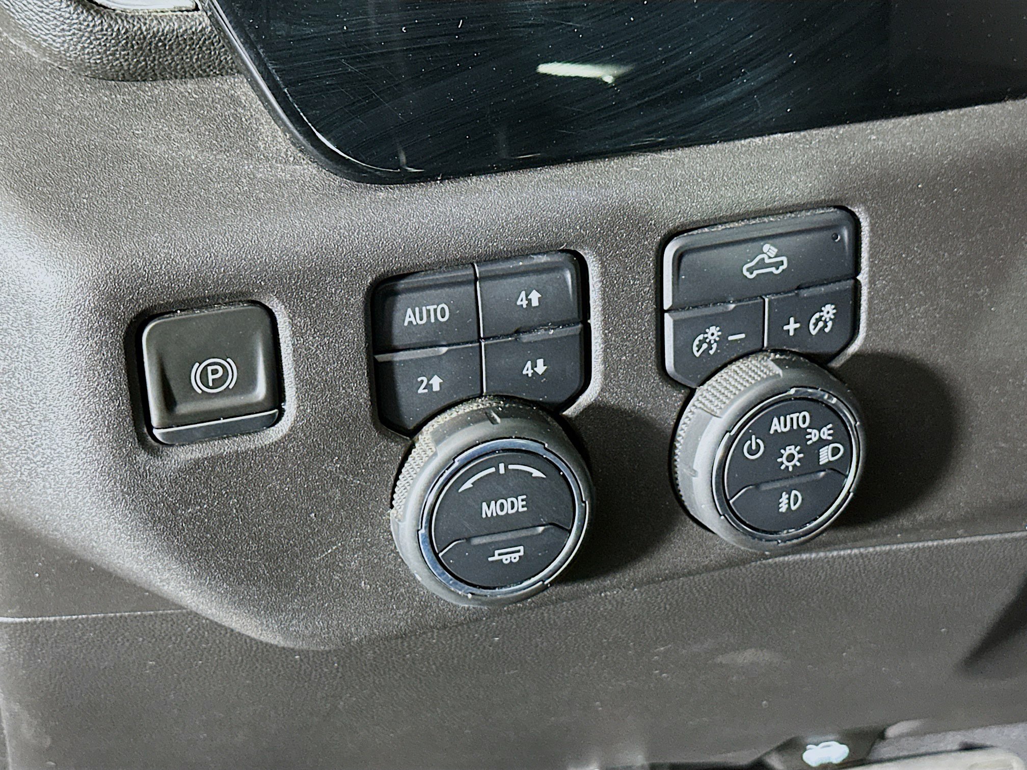Used 2023 Chevrolet Silverado 1500 RST AWD/4WD image 16